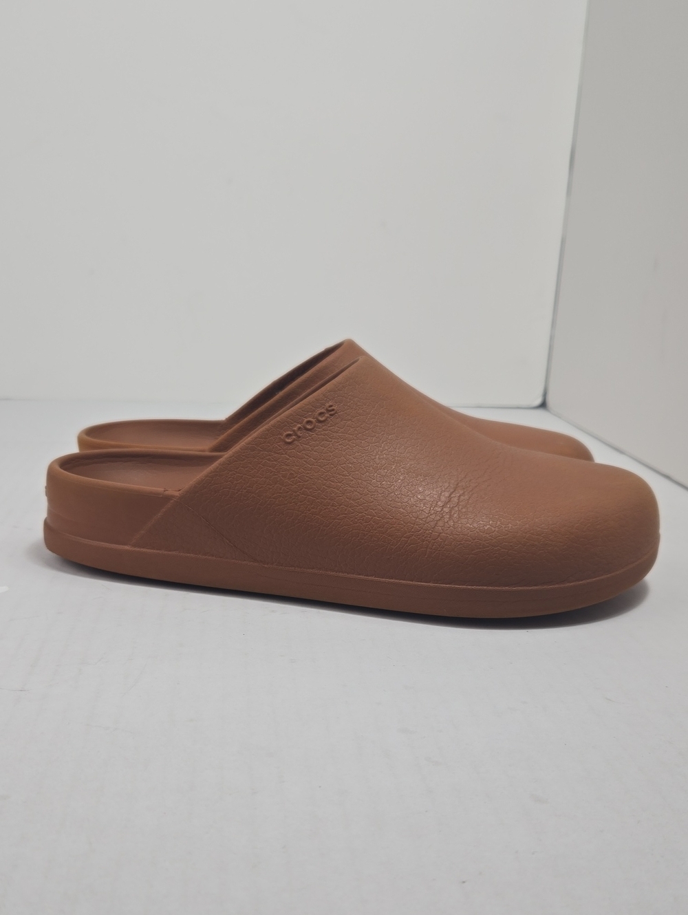 Crocs Dylan Clog Cognac Slip On Comfort Sandals Men's 9 Women 11 Casual Outdoor